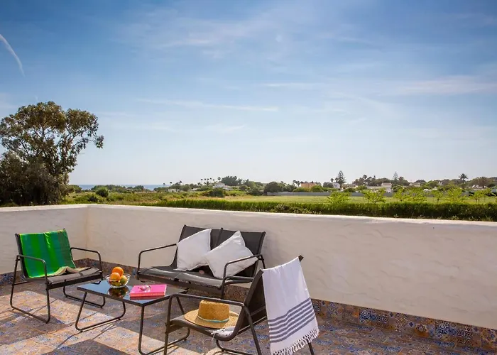 Preciosas Villas Con Jardin Y Vistas Al Faro, A 700M De La Playa