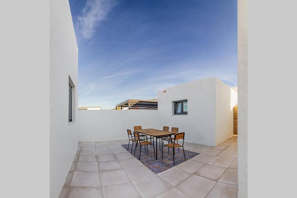 Preciosas Con Jardin Y Vistas Al Faro, A 700m De La Playa Zahora